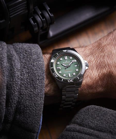 Alternative view of Edox Neptunian Grande Reserve Date Automatic 42mm - 80801 3VM VDN