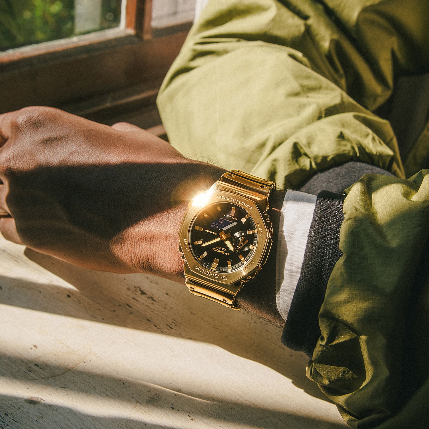 G-Shock Fine Metallic Series G-Steel 44mm - GM-2100YMG-9AER 2 G-Shock Fine Metallic Series G-Steel 44mm - GM-2100YMG-9AER - Bilde 2