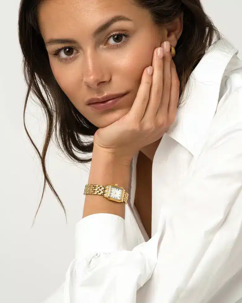 Mockberg Classic Square Gullfarget Stål / Hvit 19x26mm 6 Mockberg Classic Square Gullfarget Stål / Hvit 19x26mm - Bilde 6